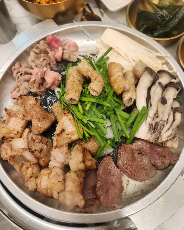 황곱 모듬 곱창 클로즈업