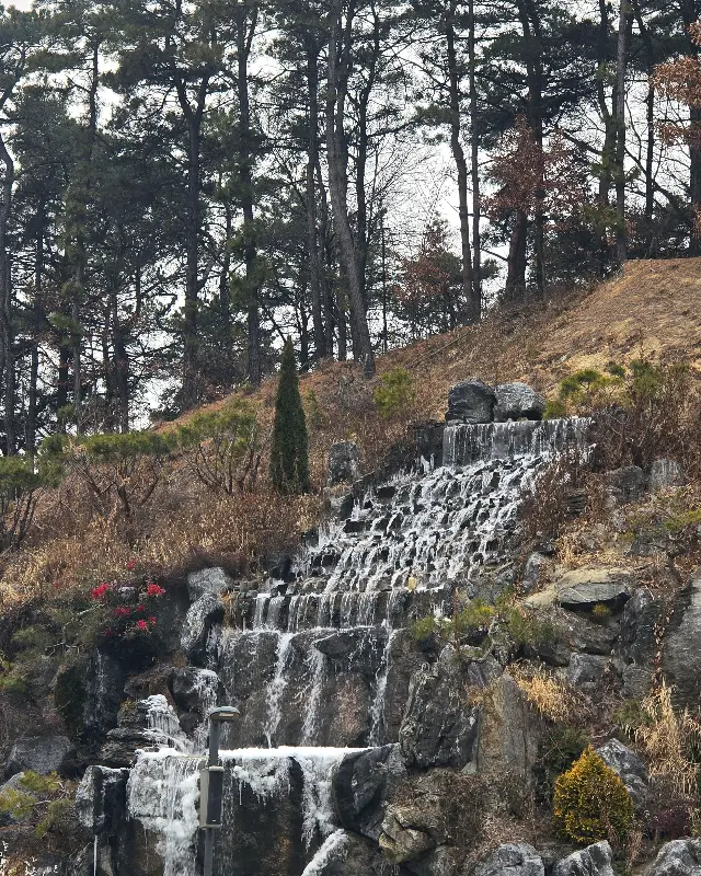 폭포 사진
