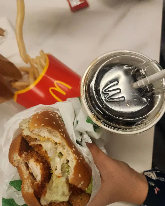 감자튀김과 햄버거