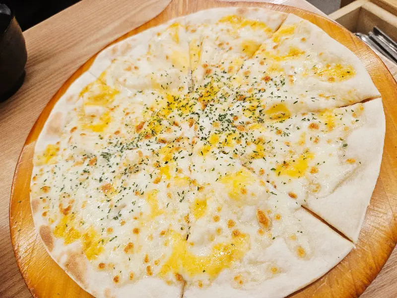 고르곤졸라 피자