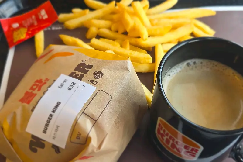 햄버거, 프렌치프라이, 콜라