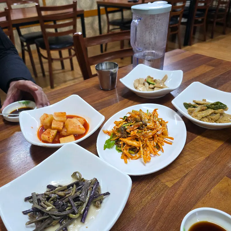 다채로운 밑반찬