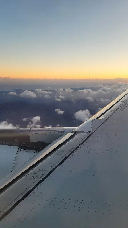 비행기 창밖 풍경