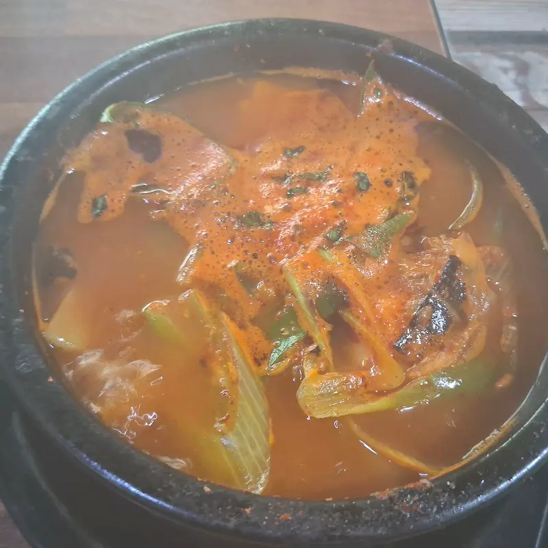 깊고 시원한 매운탕