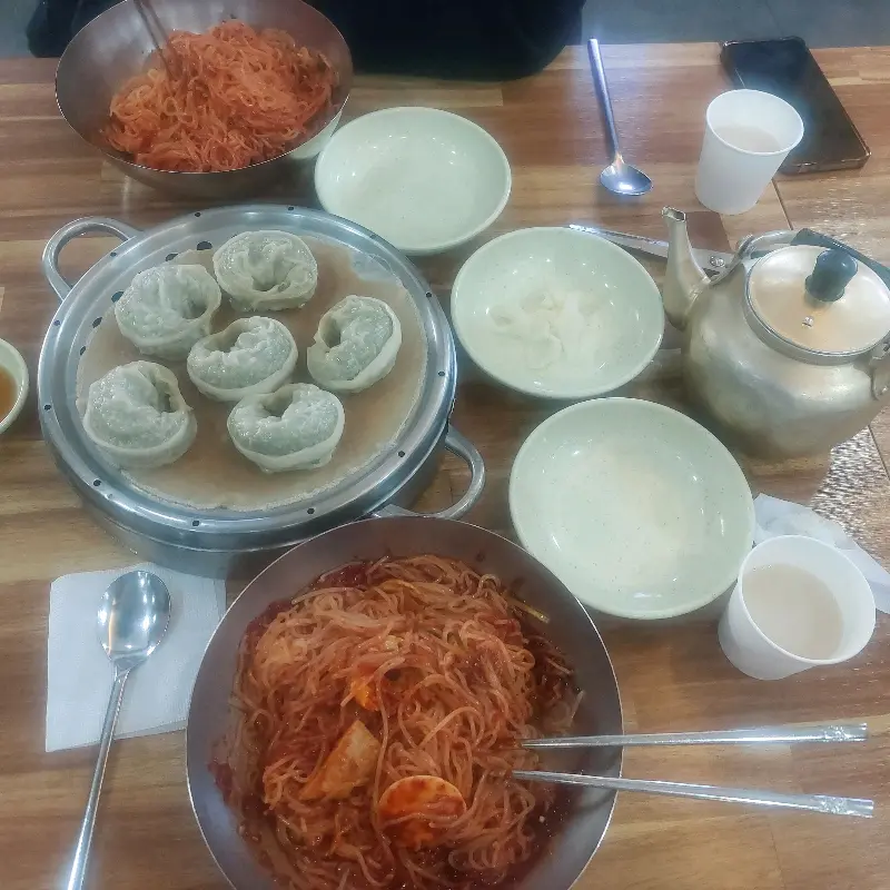 푸짐한 한상 차림