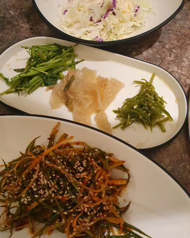 다양한 곁들임 메뉴