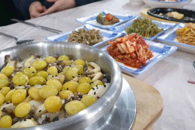 육일횟집 회정식 밑반찬