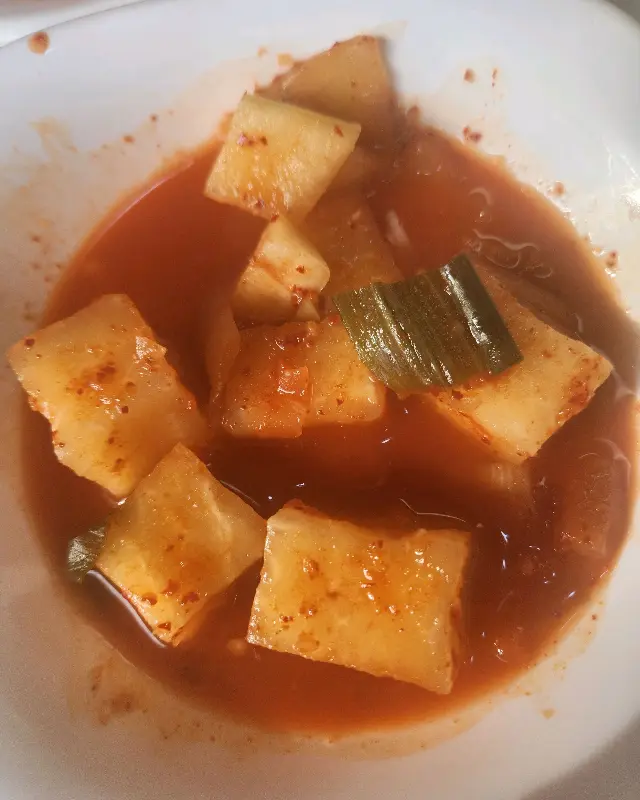 잘 익은 깍두기