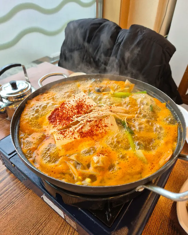 보글보글 끓는 동태탕