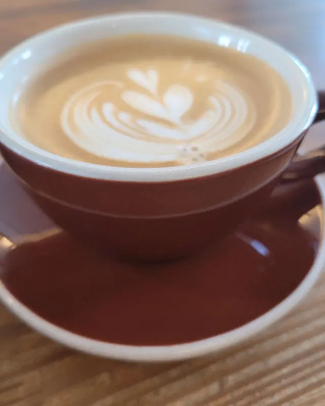 플랫화이트 사진