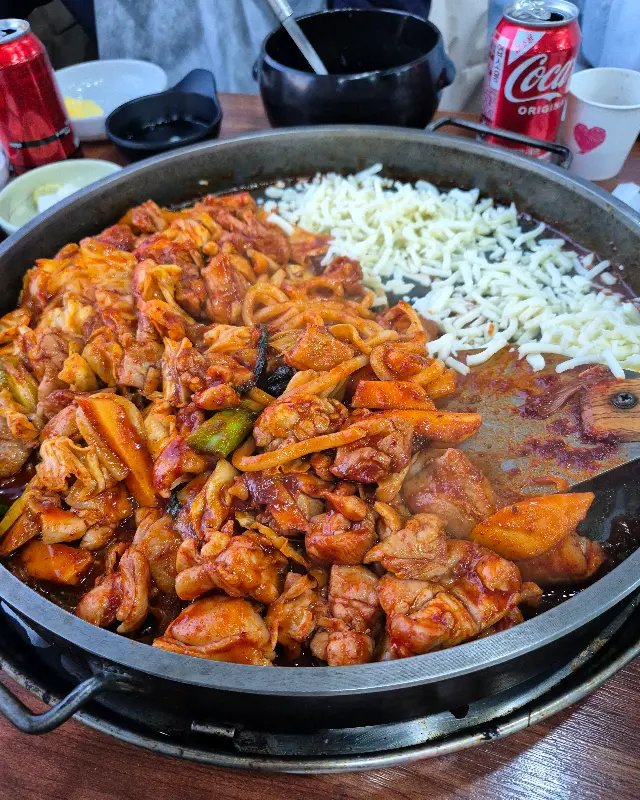 푸짐한 닭갈비 한 상