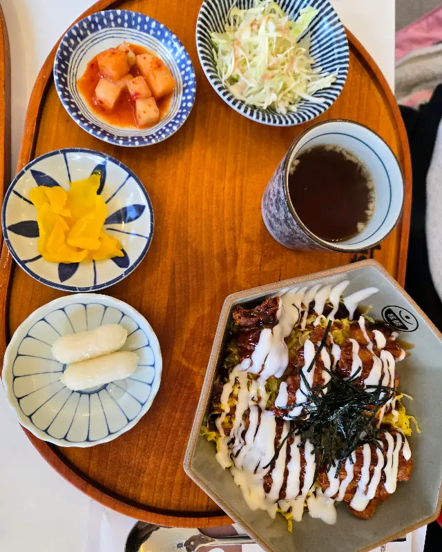 아이들이 좋아하는 치킨마요 덮밥 정식