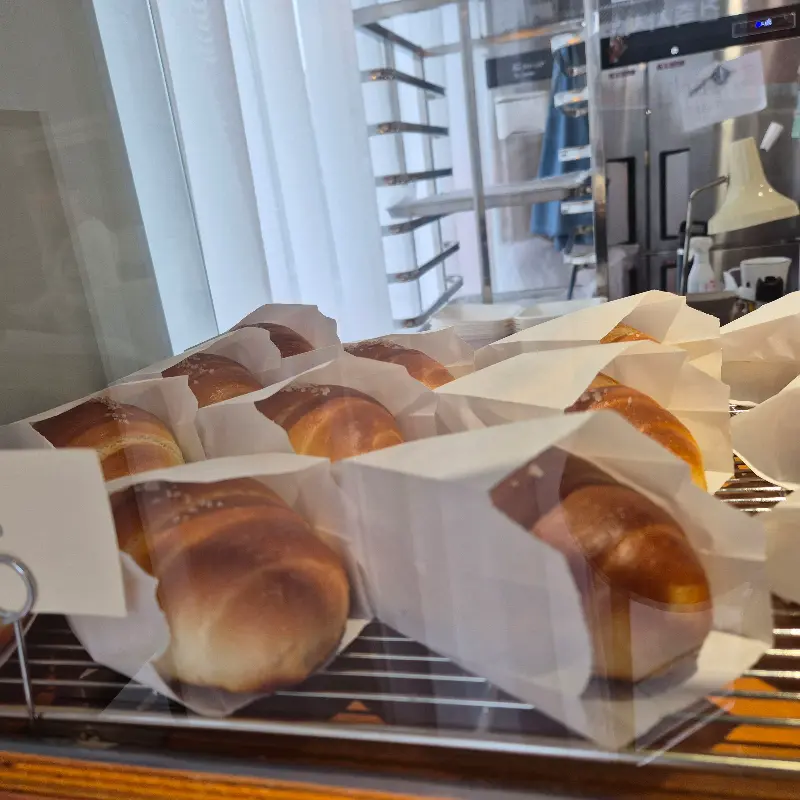 다양한 종류의 소금빵