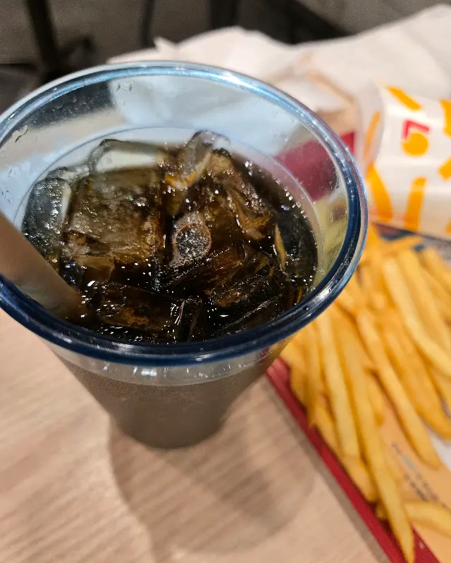 콜라와 감자튀김