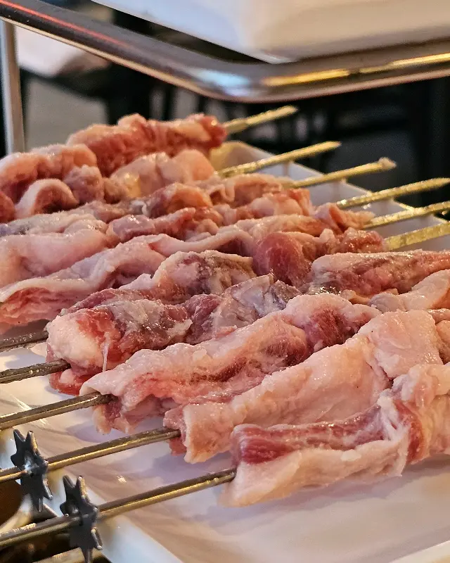 푸짐한 양꼬치 한 상