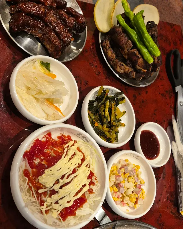 푸짐한 쪽갈비 한 상차림