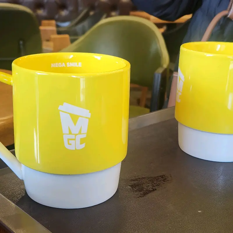 메가커피 머그컵