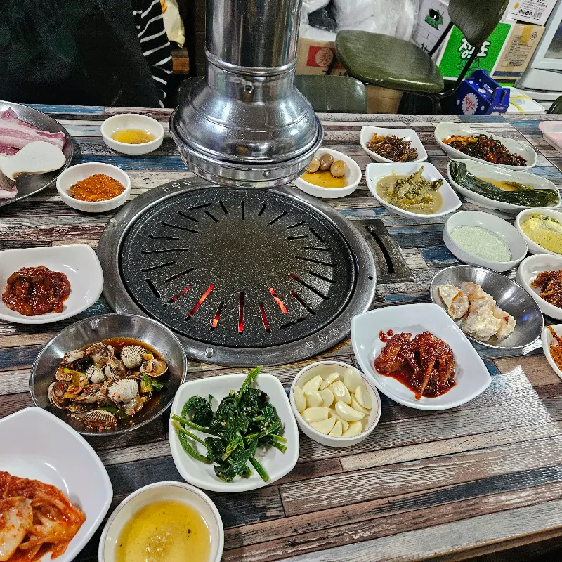 잘 익은 삼겹살 클로즈업