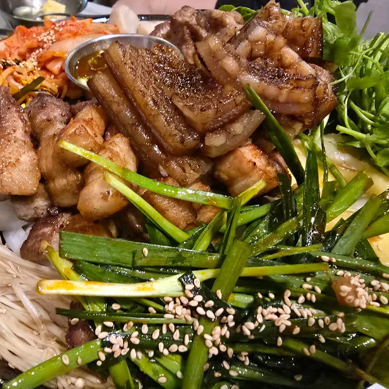 진심돈 명지점 내부