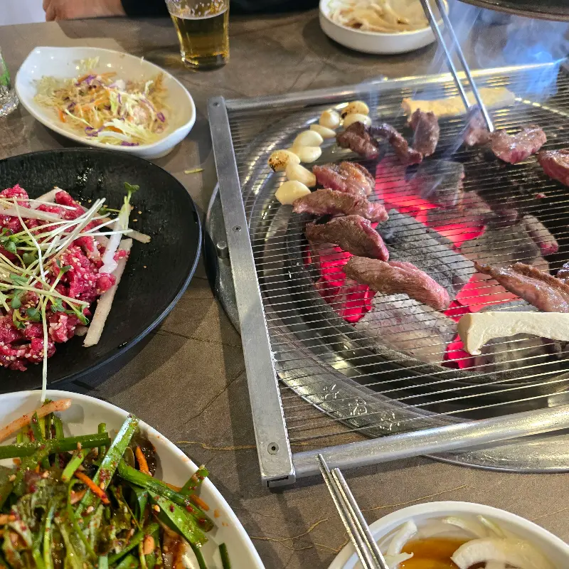 숯불에 구워지는 갈매기살