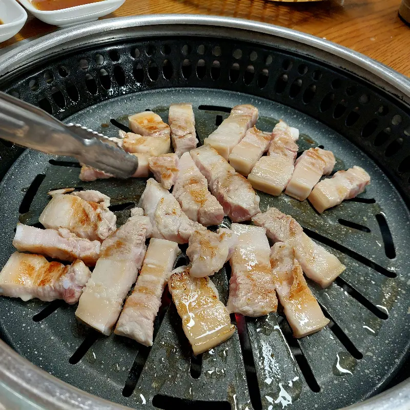 돼지갈비 한 상 차림