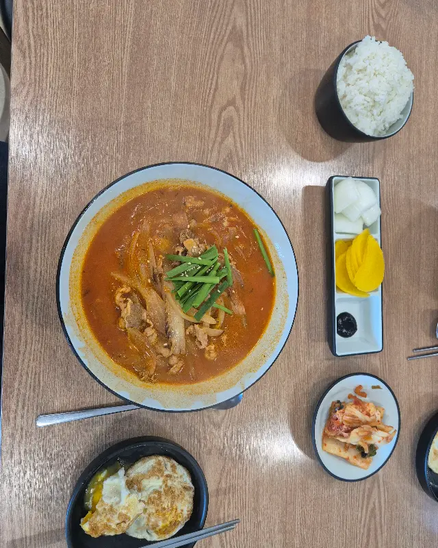 육짬뽕과 계란후라이