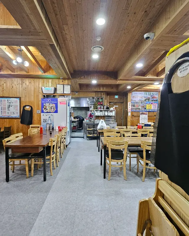 해송횟집 내부 모습