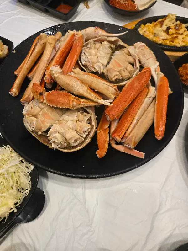 살이 꽉 찬 대게