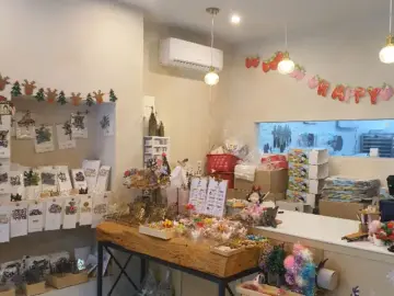 힙스터들의 성지, 문덕 그여행에서 맛보는 인생 케이크 맛집