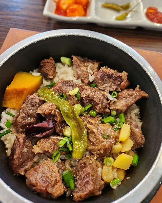 소갈비 솥밥 근접샷