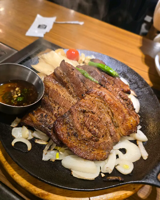 식사를 마치고 나오는 길