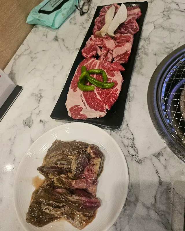 다양한 종류의 고기 모듬