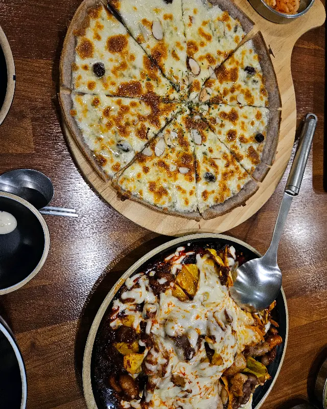 푸짐한 쭈꾸미 한 상 차림