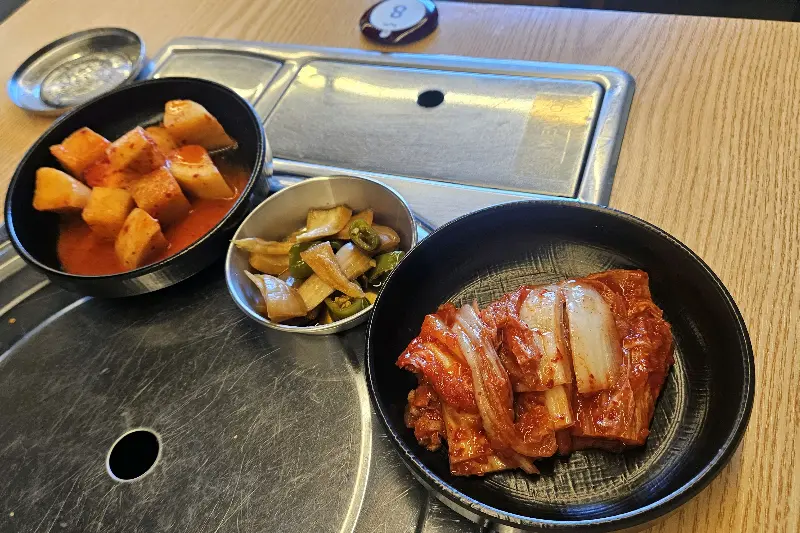 맛깔난 김치와 깍두기