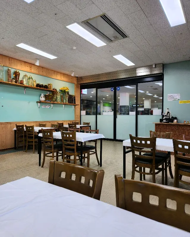 사계절시골밥상 내부