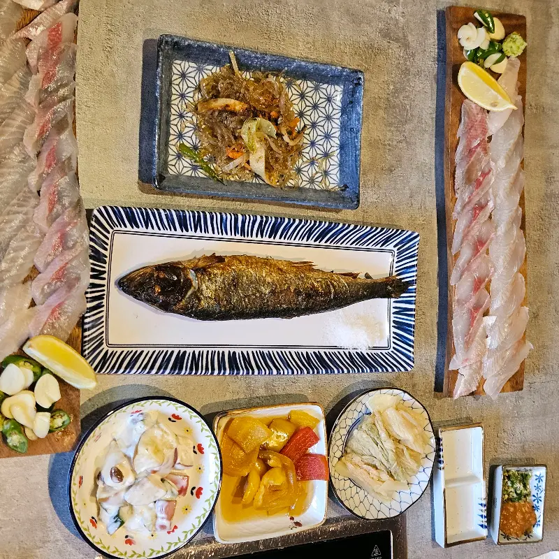 싱싱한 해산물 한 상 차림