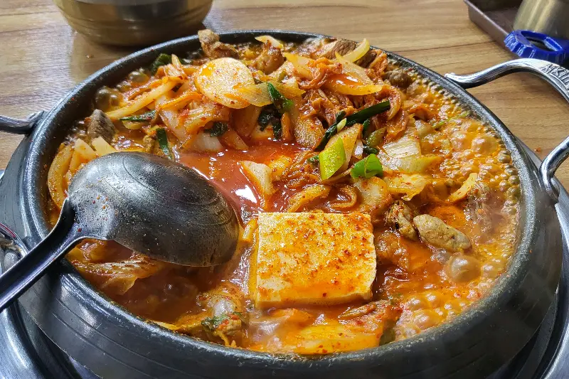 맛있는 두루치기