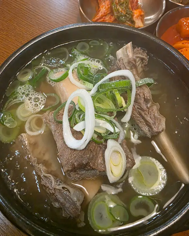 푸짐한 양의 냉면