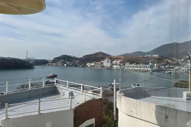 바다식탁에서 바라본 여수 바다