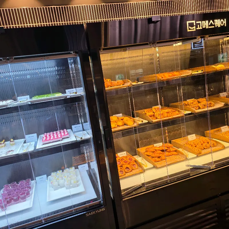 디저트 쇼케이스