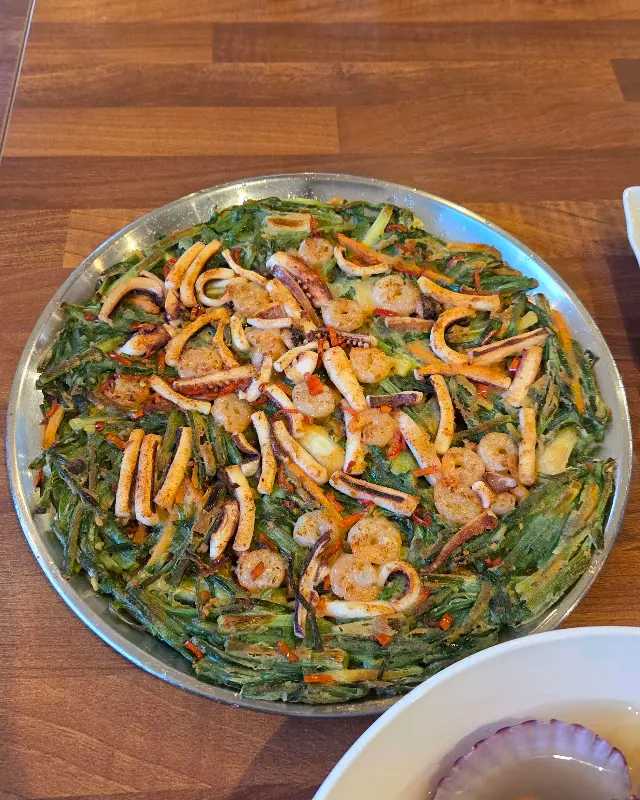 해물이 듬뿍 들어간 해물파전