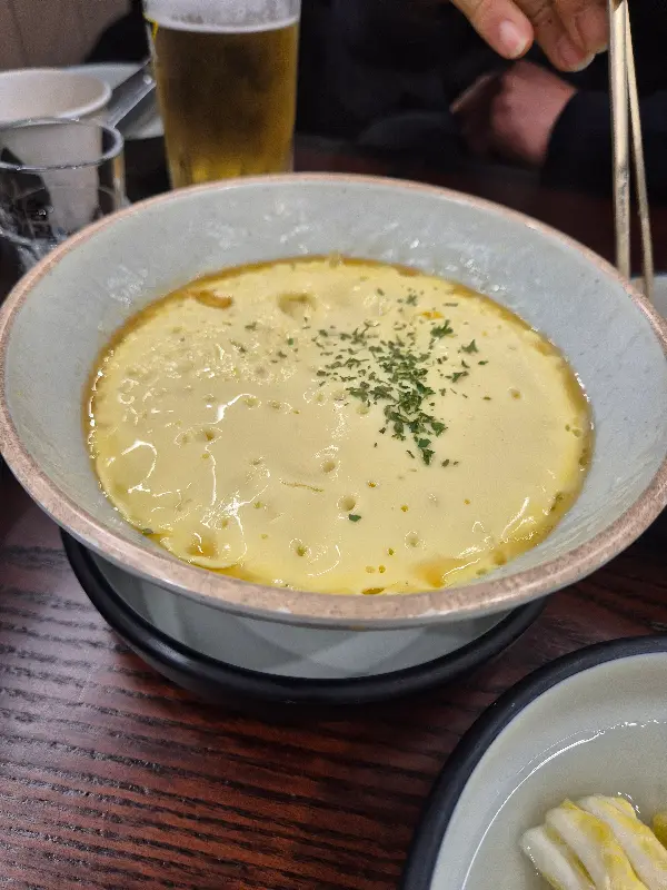 참기름 향이 솔솔 나는 부드러운 계란찜