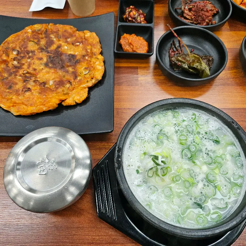 김치전과 설렁탕
