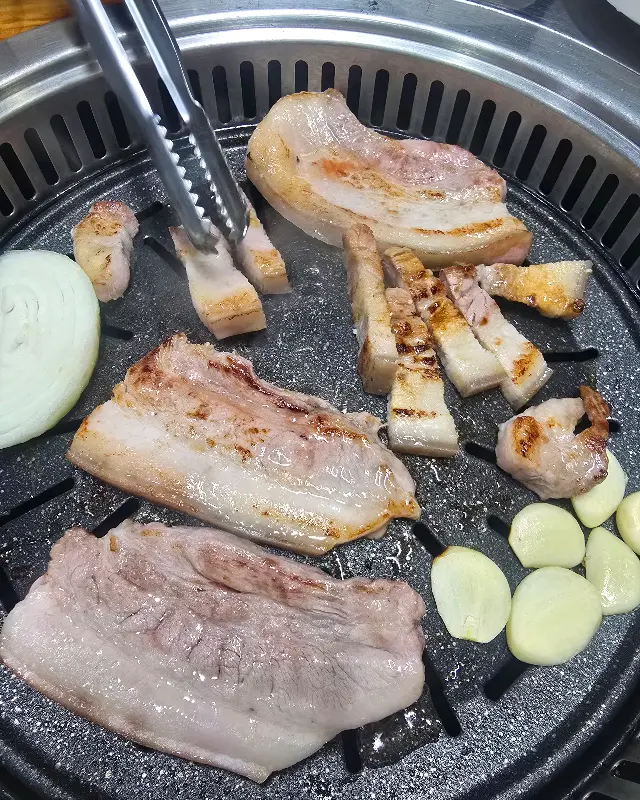 숯불 위 돼지갈비