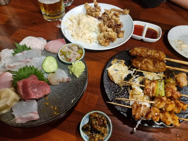 해산물 듬뿍, 풍미 작렬 해물 야끼우동