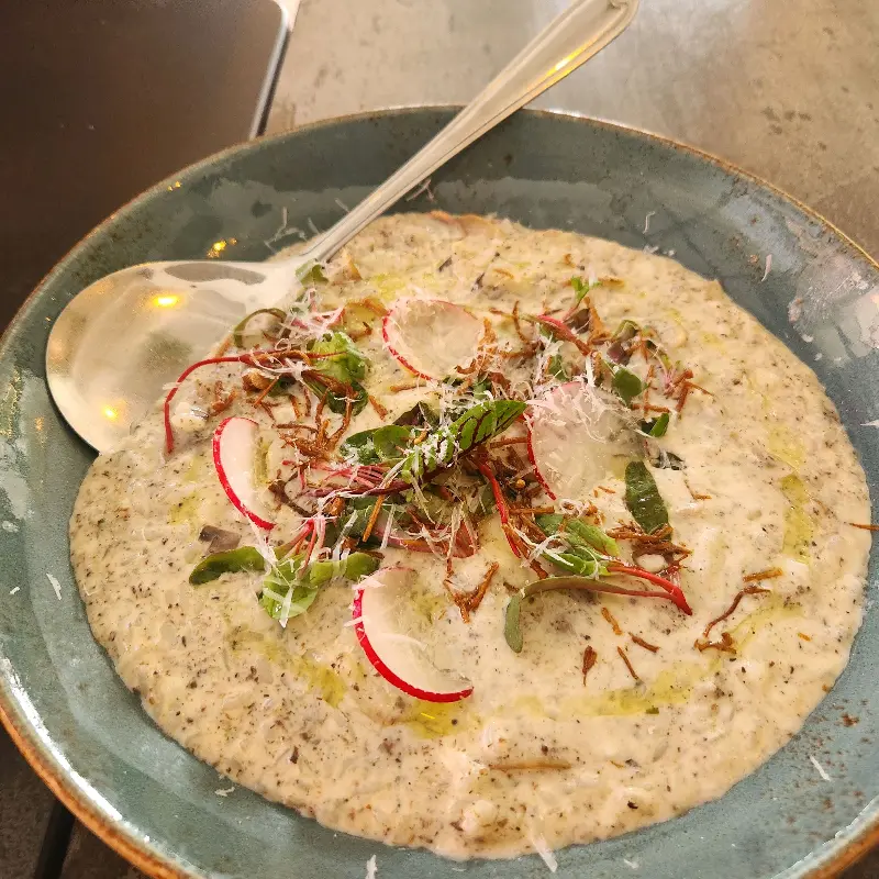 트러플 향이 은은하게 퍼지는 퀸스타운의 트러플 리조또