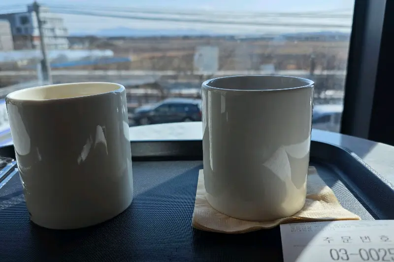 따뜻한 아메리카노