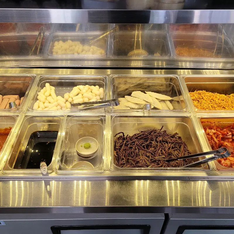 다양한 곁들임 메뉴