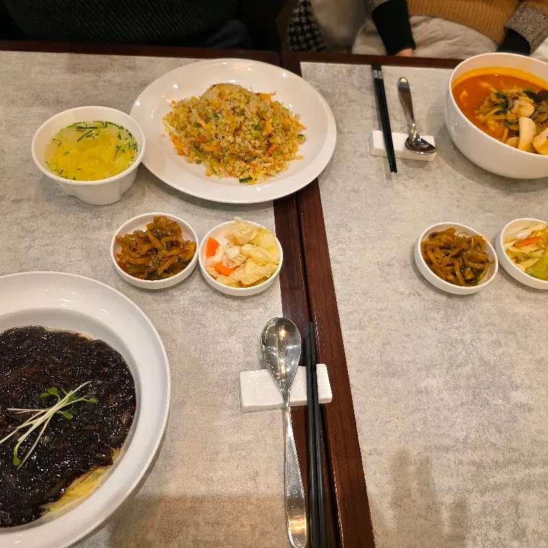 금강 테이블 세팅