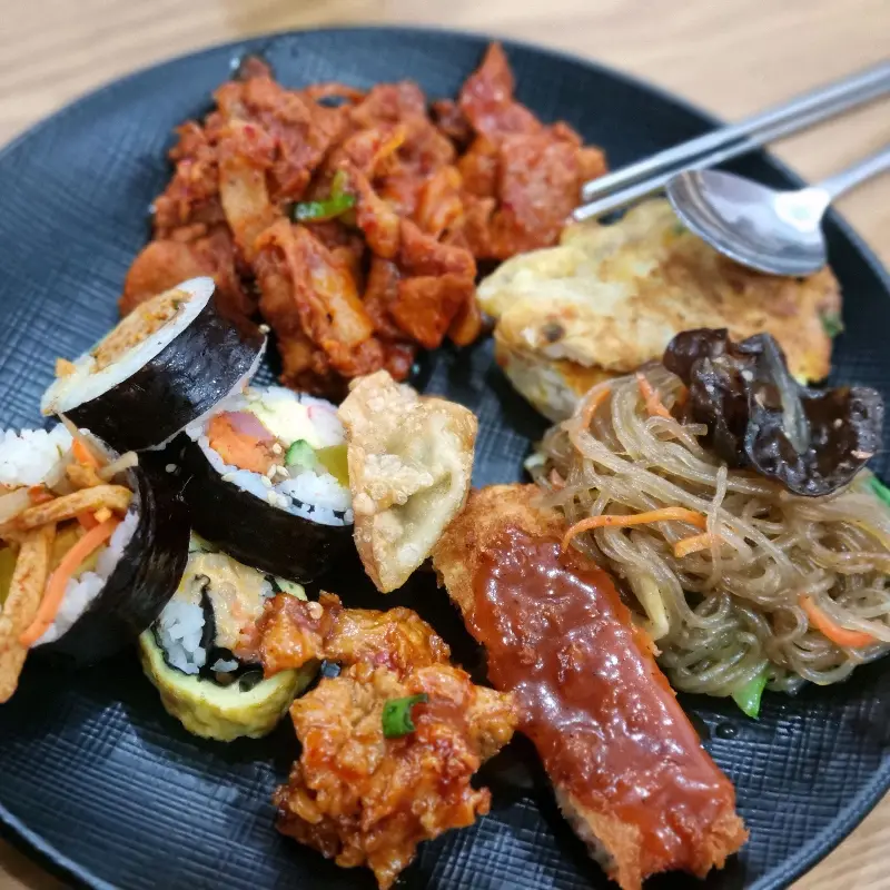 다채로운 메뉴 구성